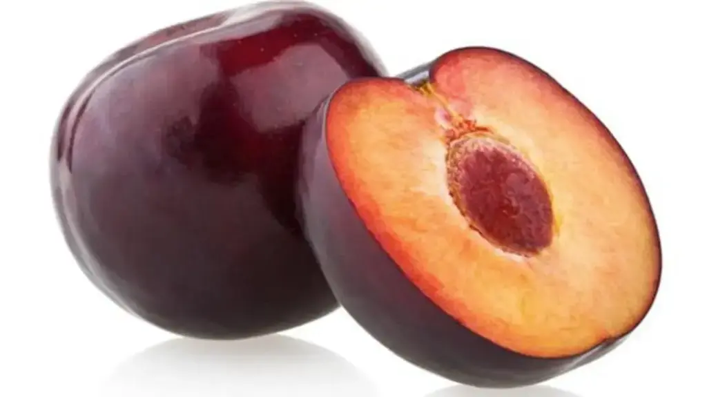 برقوق أحمر   